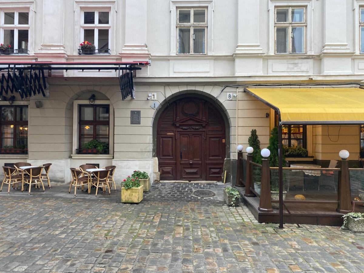 Apartment Cathedral Square Lviv Exterior photo